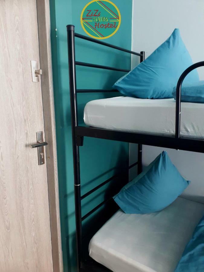 Zizi Central Hostel 华沙 外观 照片