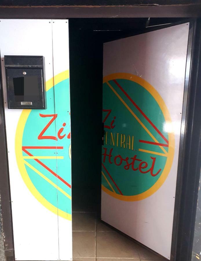 Zizi Central Hostel 华沙 外观 照片